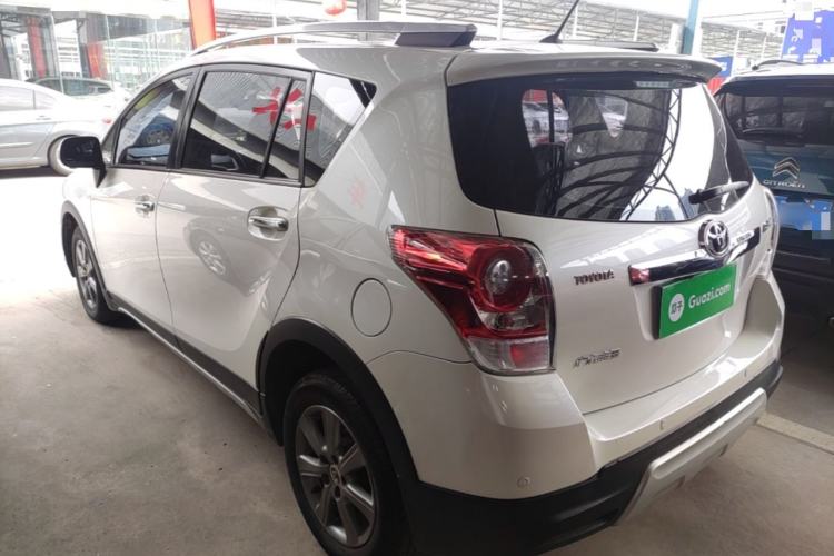 Used Toyota Verso 2015 180E CVT Crossover Edition Rear Left 45 Deg