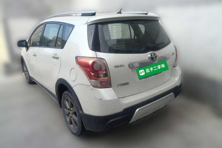 Used Toyota Verso 2015 180E CVT Crossover Edition Rear Left 45 Deg