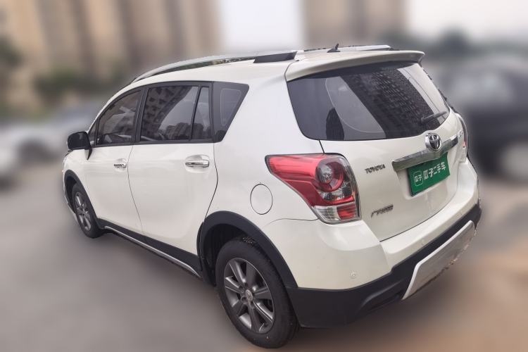 Used Toyota Verso 2015 180E CVT Crossover Edition Rear Left 45 Deg