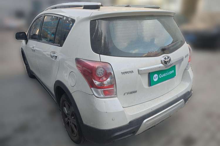Used Toyota Verso 2015 180E CVT Crossover Edition Rear Left 45 Deg