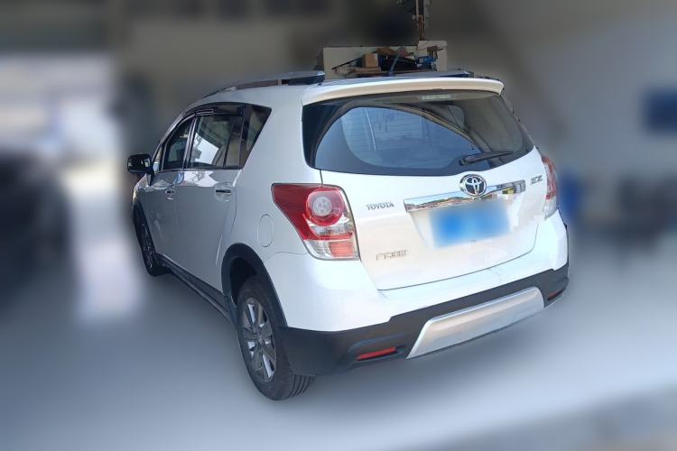 Used Toyota Verso 2015 180E CVT Crossover Edition Rear Left 45 Deg