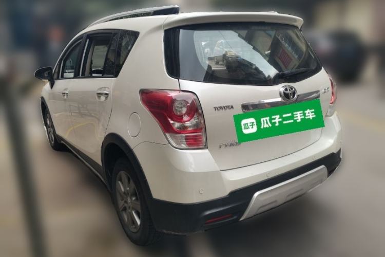 Used Toyota Verso 2015 180E CVT Crossover Edition Rear Left 45 Deg