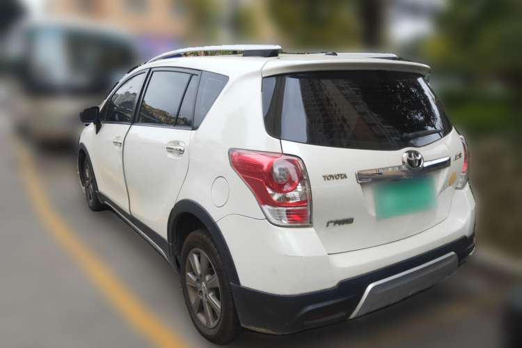 Used Toyota Verso 2015 180E CVT Crossover Edition Rear Left 45 Deg