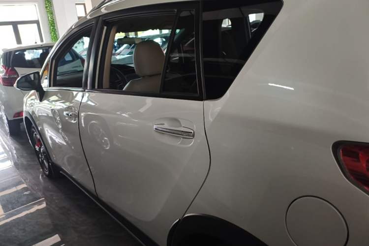 Used Toyota Verso 2015 180E CVT Crossover Edition Rear Left 45 Deg