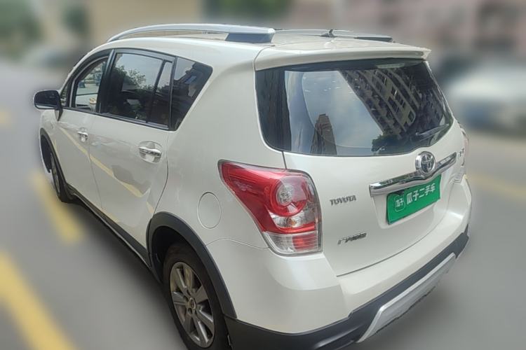Used Toyota Verso 2015 180E CVT Crossover Edition Rear Left 45 Deg