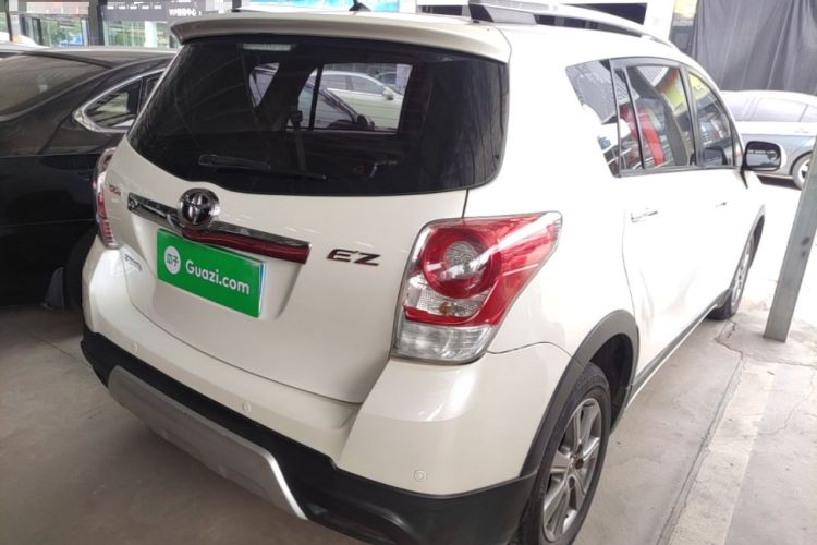 Used Toyota Verso 2015 180E CVT Crossover Edition Rear Right 45 Deg