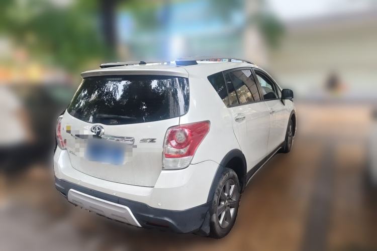 Used Toyota Verso 2015 180E CVT Crossover Edition Rear Right 45 Deg
