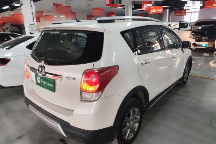 Used Toyota Verso 2015 180E CVT Crossover Edition Rear Right 45 Deg