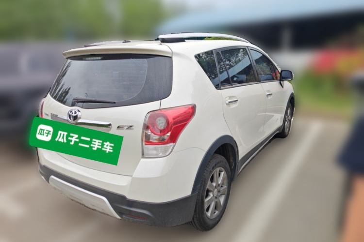 Used Toyota Verso 2015 180E CVT Crossover Edition Rear Right 45 Deg