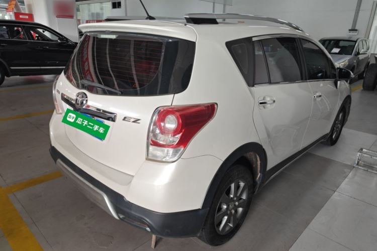 Used Toyota Verso 2015 180E CVT Crossover Edition Rear Right 45 Deg