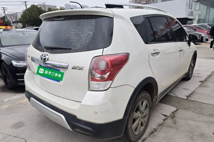 Used Toyota Verso 2015 180E CVT Crossover Edition Rear Right 45 Deg