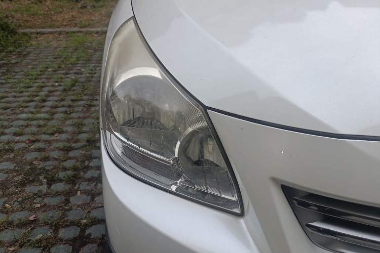 Used Toyota Verso 2015 180E CVT Crossover Edition Right Front Headlight
