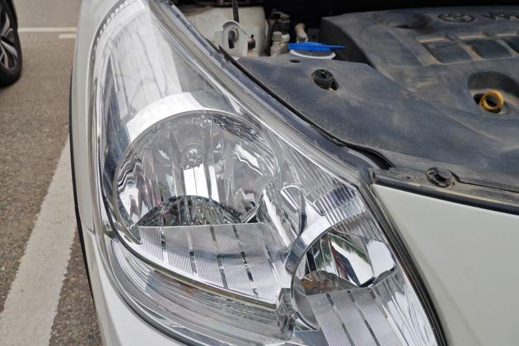 Used Toyota Verso 2015 180E CVT Crossover Edition Right Front Headlight