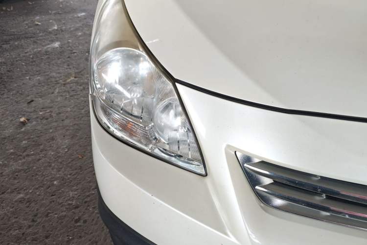 Used Toyota Verso 2015 180E CVT Crossover Edition Right Front Headlight