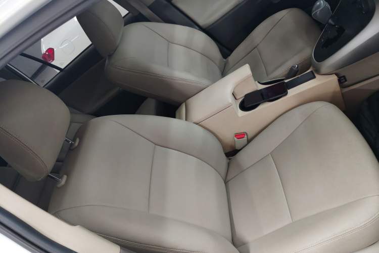 Used Toyota Verso 2015 180E CVT Crossover Edition Right Front Seat