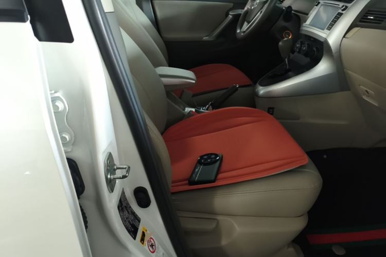Used Toyota Verso 2015 180E CVT Crossover Edition Right Front Seat
