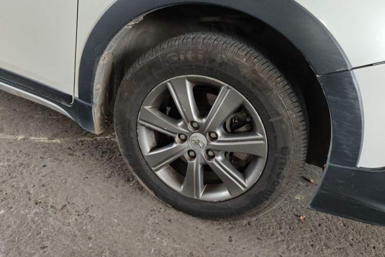 Used Toyota Verso 2015 180E CVT Crossover Edition Right Front Wheel Hub