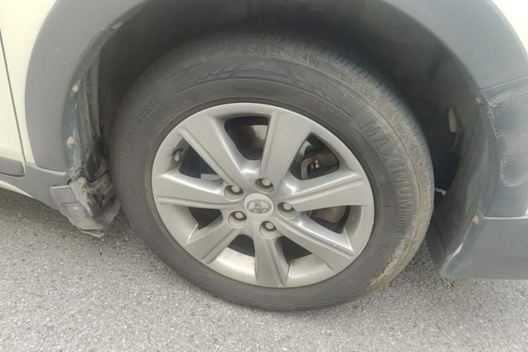 Used Toyota Verso 2015 180E CVT Crossover Edition Right Front Wheel Hub