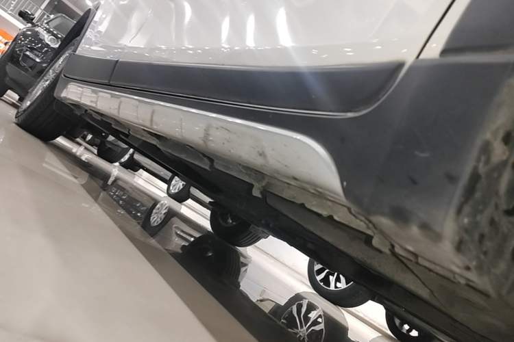 Used Toyota Verso 2015 180E CVT Crossover Edition Right Side Sill