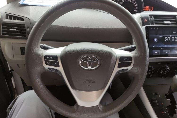 Used Toyota Verso 2015 180E CVT Crossover Edition Steering Wheel