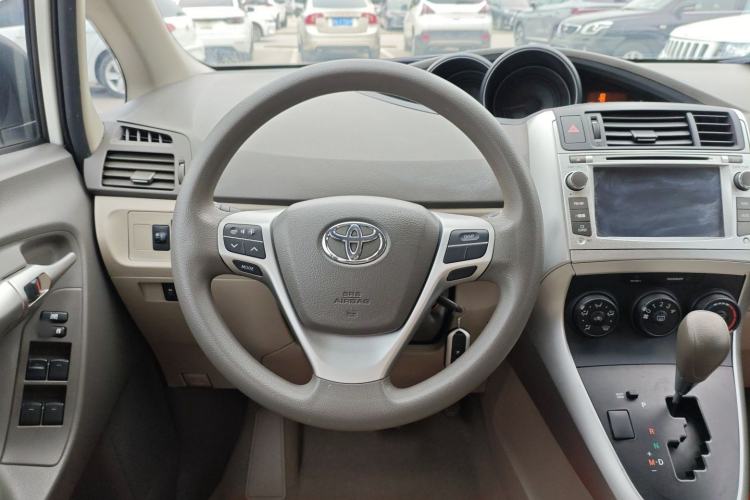 Used Toyota Verso 2015 180E CVT Crossover Edition Steering Wheel
