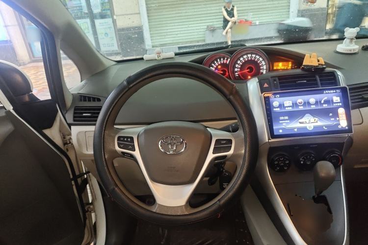 Used Toyota Verso 2015 180E CVT Crossover Edition Steering Wheel