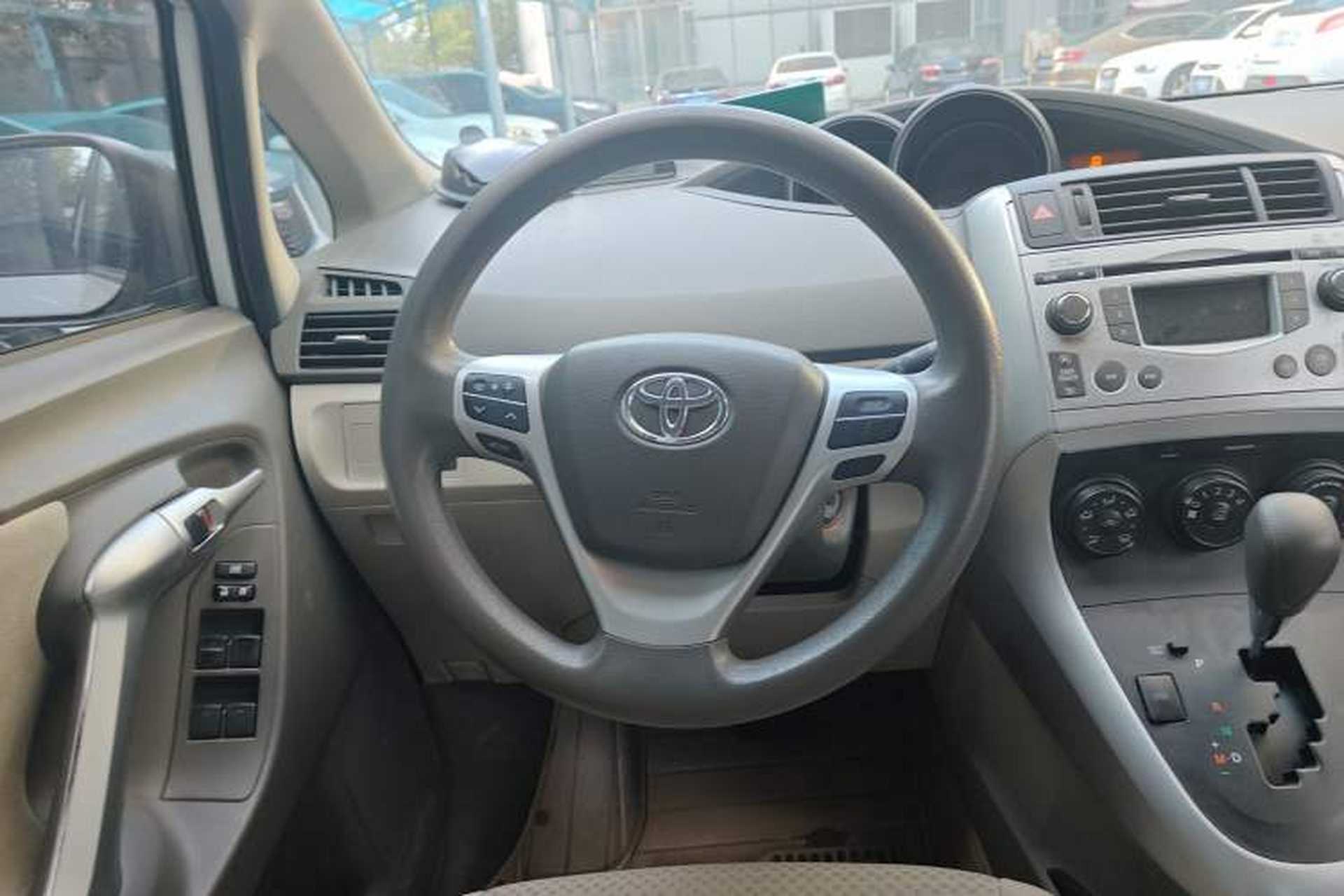 Used Toyota Verso 2015 180E CVT Crossover Edition Steering Wheel