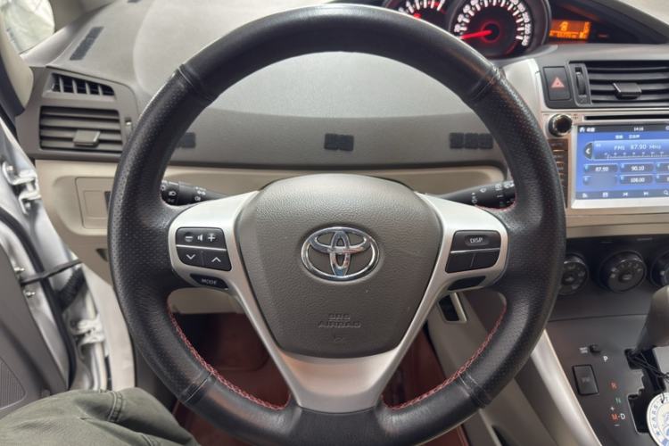Used Toyota Verso 2015 180E CVT Crossover Edition Steering Wheel