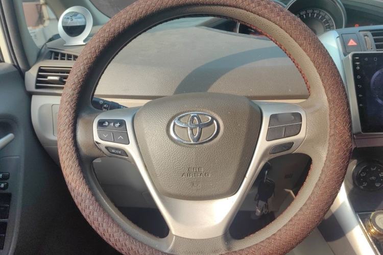 Used Toyota Verso 2015 180E CVT Crossover Edition Steering Wheel