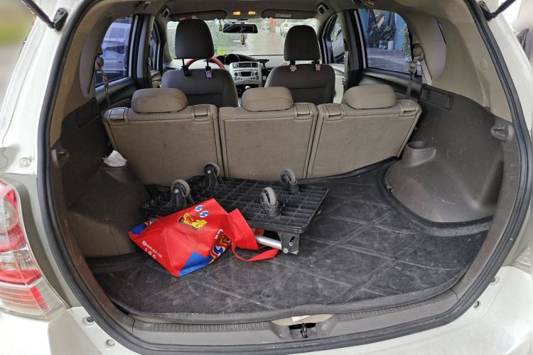 Used Toyota Verso 2015 180E CVT Crossover Edition Trunk