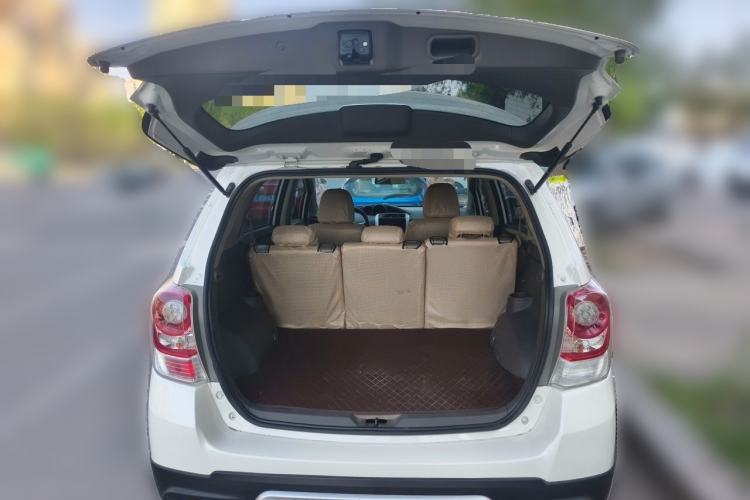 Used Toyota Verso 2015 180E CVT Crossover Edition Trunk