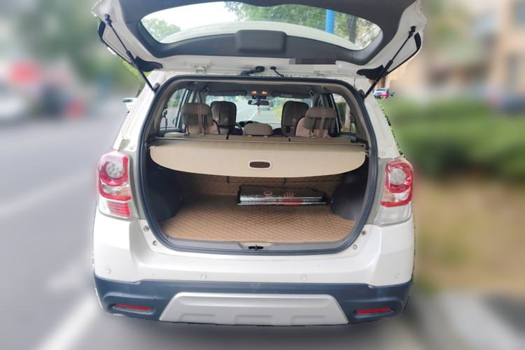 Used Toyota Verso 2015 180E CVT Crossover Edition Trunk