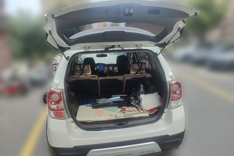 Used Toyota Verso 2015 180E CVT Crossover Edition Trunk