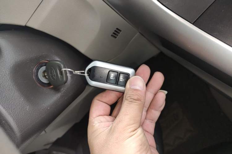 Used Toyota Verso 2015 180E CVT Crossover Edition Vehicle Key
