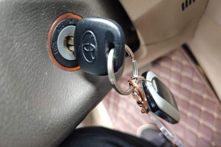 Used Toyota Verso 2015 180E CVT Crossover Edition Vehicle Key