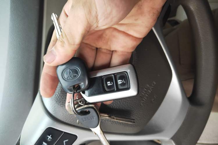 Used Toyota Verso 2015 180E CVT Crossover Edition Vehicle Key