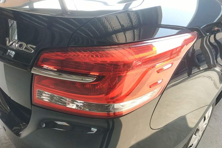 Used Toyota Vios 2017 1.5L CVT Innovation Edition Exterior 6