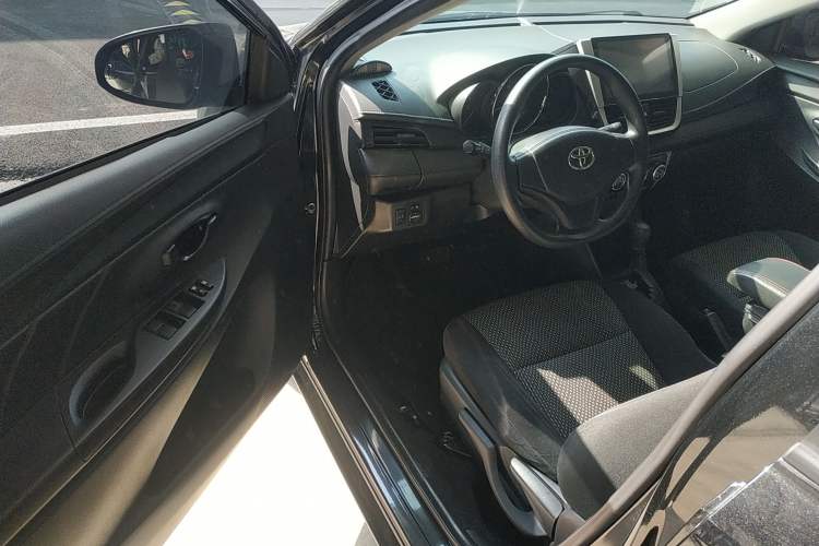 Used Toyota Vios 2017 1.5L CVT Innovation Edition Interior 3