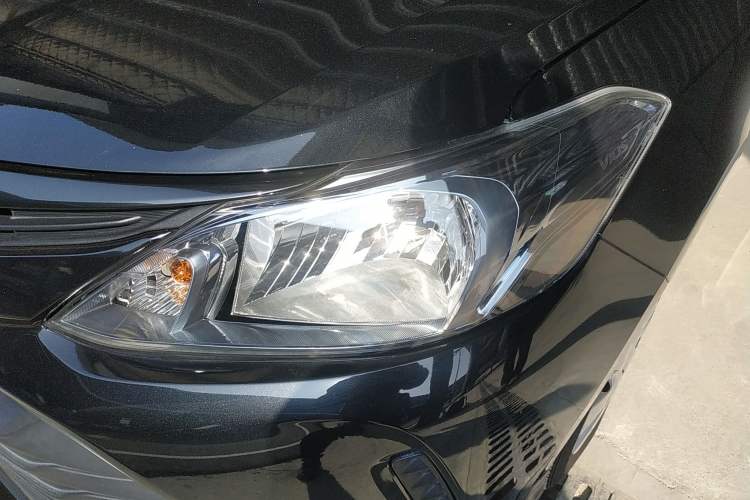 Used Toyota Vios 2017 1.5L CVT Innovation Edition Left Front Headlight