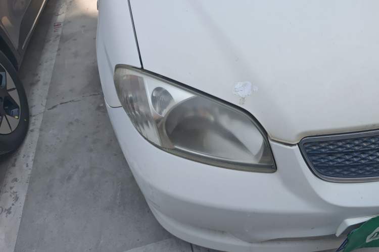 Used Toyota Vios 2004 1.5L GL-i AT Right Front Headlight
