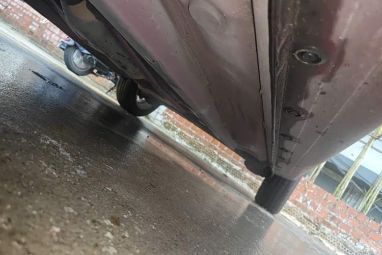 Used Toyota Vios 2005 1.5L GL-i AT Chassis Front Left