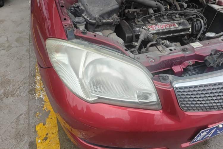 Used Toyota Vios 2005 1.5L GL-i AT Right Front Headlight