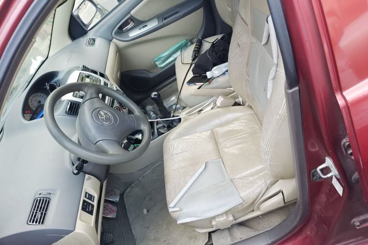 Used Toyota Vios 2006 1.3L GL Special Edition MT VVT-i Left Front Seat