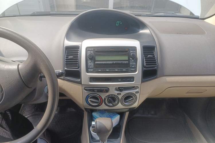 Used Toyota Vios 2006 1.5L GL-i AT Audio And AC Panel