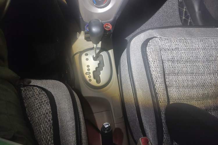 Used Toyota Vios 2008 1.6L GL-i Special Edition AT Gear Lever
