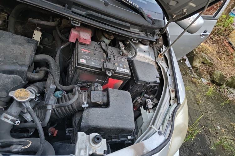 Used Toyota Vios 2008 1.3L GL-i AT Engine Bay Left