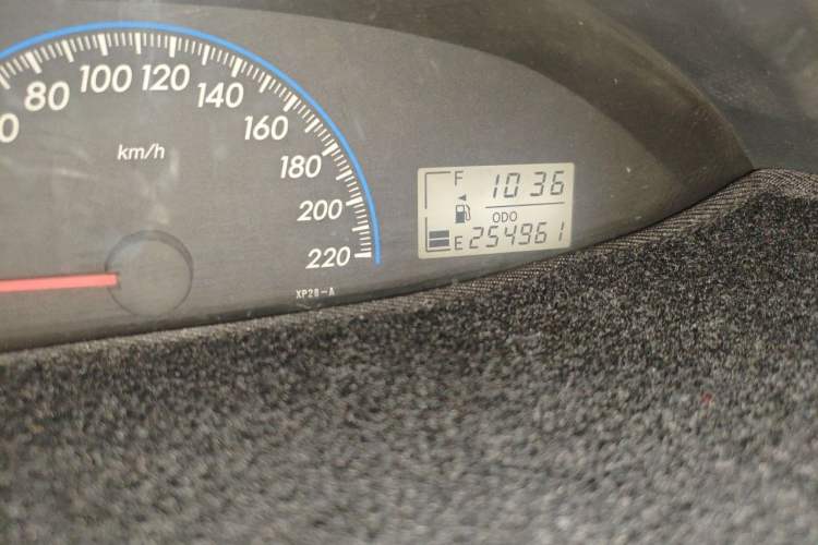 Used Toyota Vios 2008 1.6L GL-i Special Edition AT Odometer Close Up