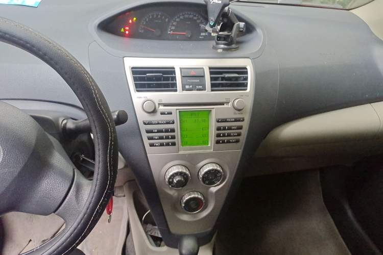 Used Toyota Vios 2008 1.6L GL-i AT Audio And AC Panel