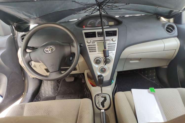 Used Toyota Vios 2008 1.3L GL-i AT Center Console