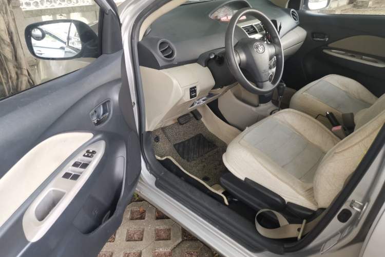 Used Toyota Vios 2008 1.6L GL-i Special Edition AT Driver Seat